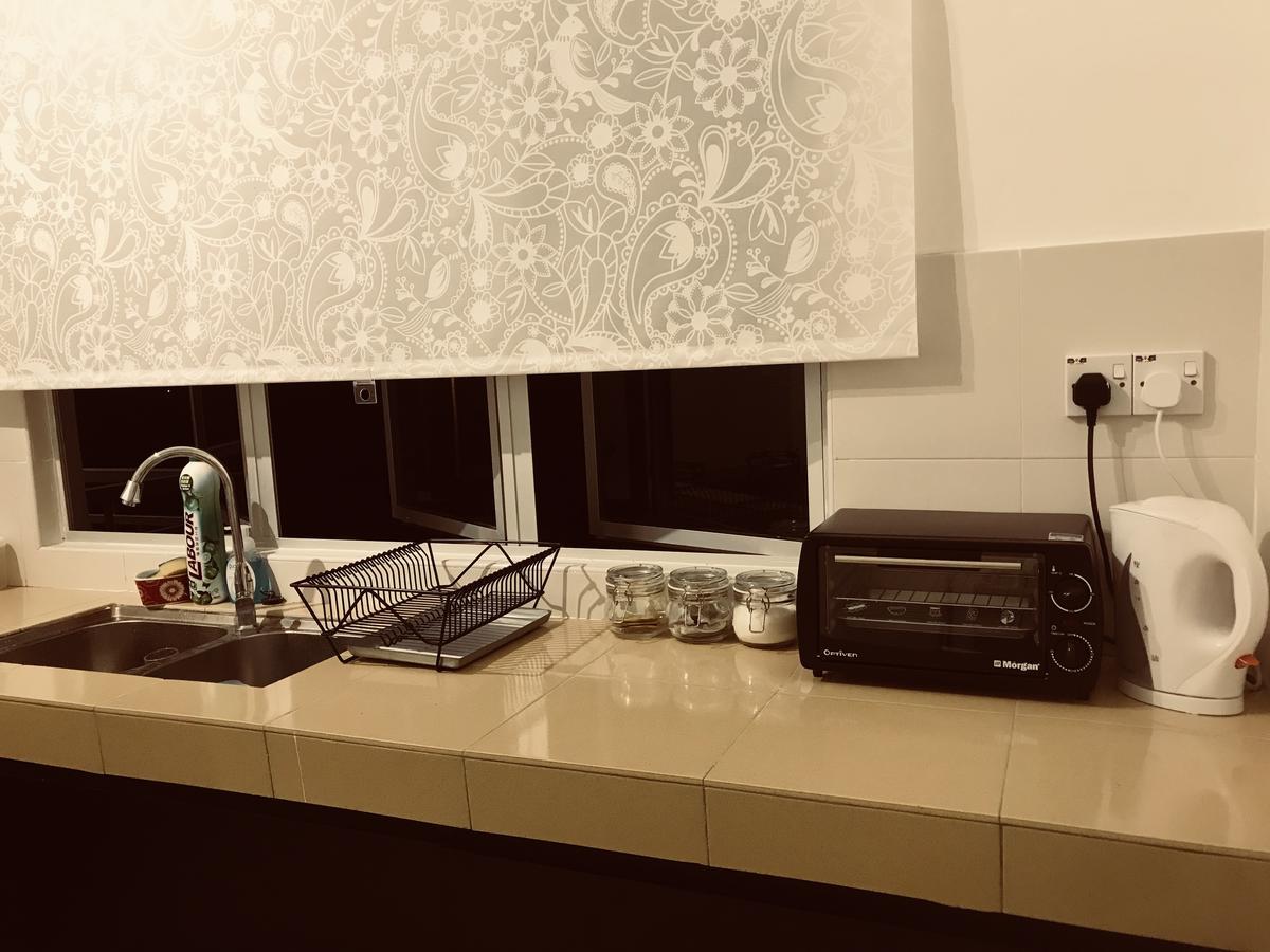 House Of Nostalgia Apartment Lumut Exterior foto